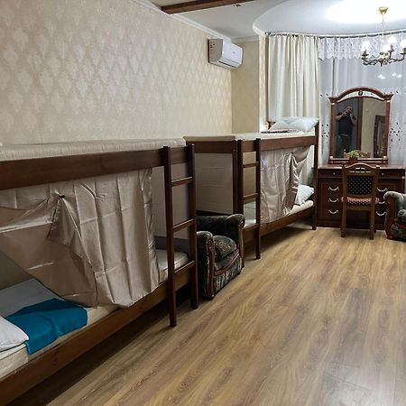 Ararat-Osokorki Hostel Kyjev Exteriér fotografie